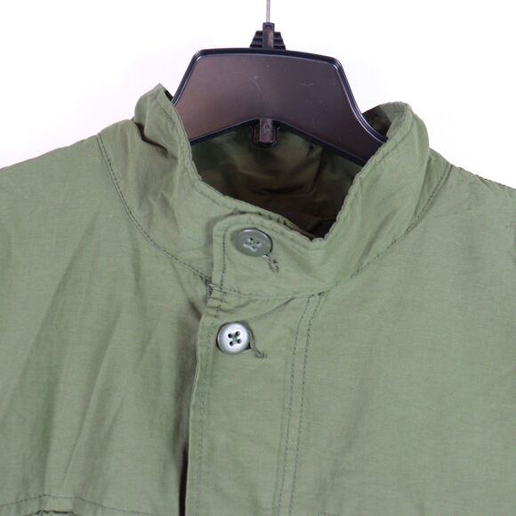 Gap Water Resistant and Windproof Jacket XL - Picture 4 of 7